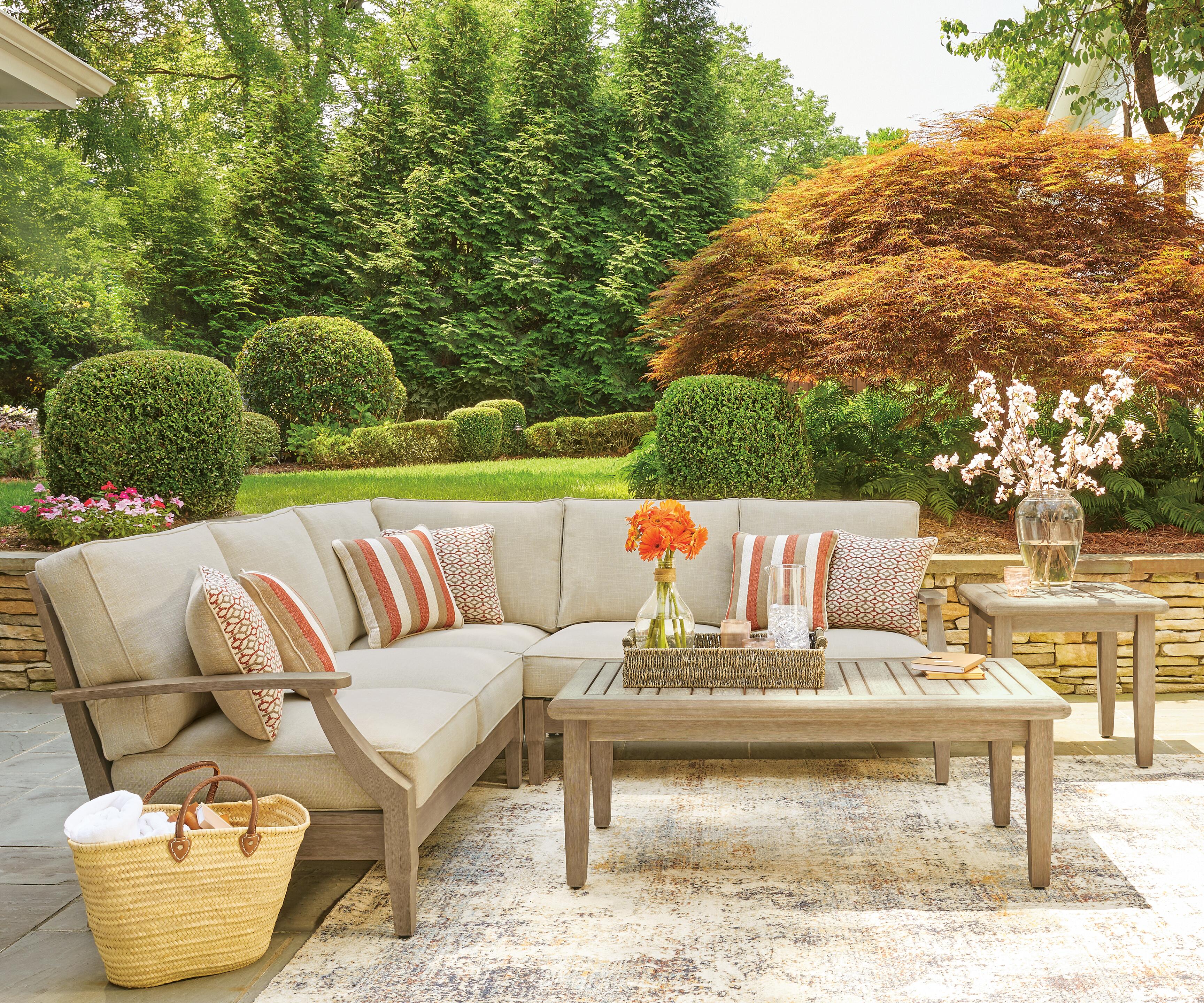 Clare View Outdoor Patio Sectional